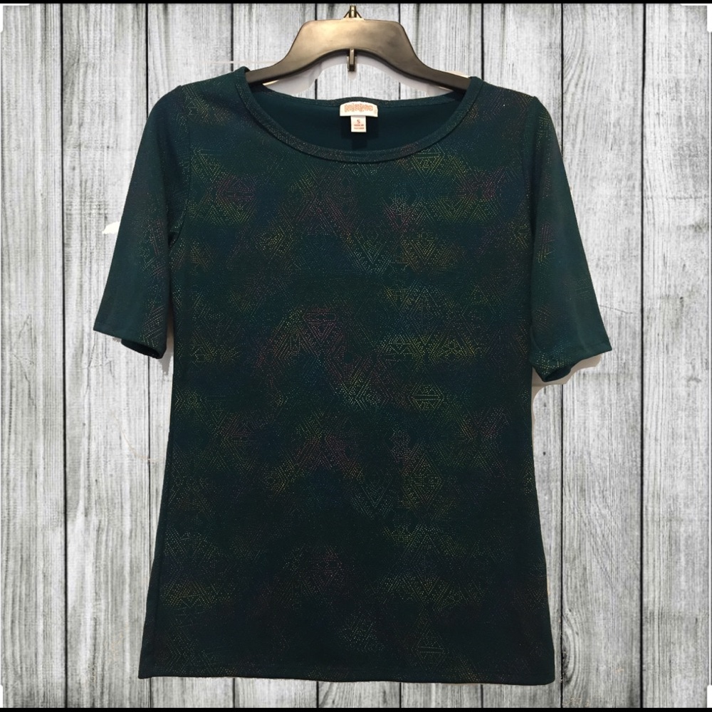 EUC SMALL LULAROE TOP WITH RAINBOW STUDS